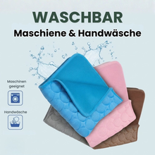 Camppaws CoolPaws™ Kühlmatte für Hunde aus Eis-Seide